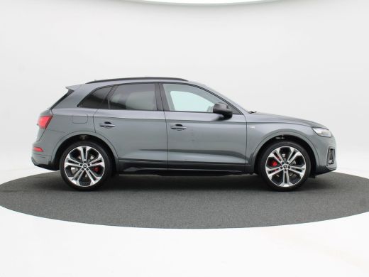 Audi Q5 55 TFSi e 367 Pk quattro S-Line Competition | Trekhaak | B&O Audio | Full LED | Panoramadak | Car... ActivLease financial lease
