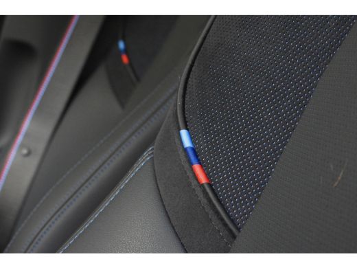 BMW i5 M60 xDrive M Sport / Panoramadak / Adaptief onderstel / Stoelventilatie / Parking Assistant Profe... ActivLease financial lease