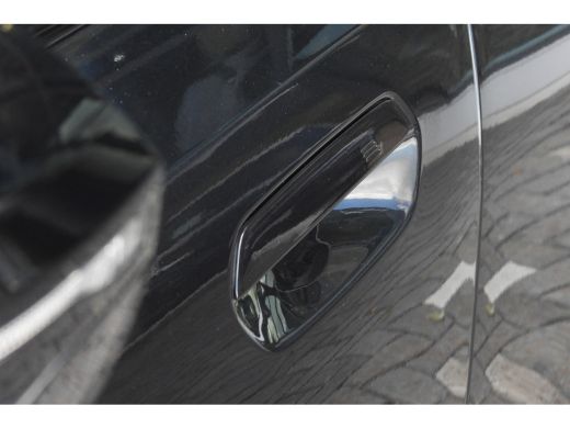BMW i5 M60 xDrive M Sport / Panoramadak / Adaptief onderstel / Stoelventilatie / Parking Assistant Profe... ActivLease financial lease