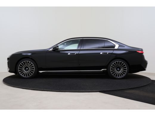 BMW i7 eDrive50 M Sport / Panoramadak / Massagefunctie / Stoelventilatie / Parking Assistant Professiona... ActivLease financial lease