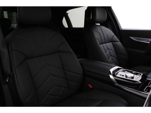 BMW i7 eDrive50 M Sport / Panoramadak / Massagefunctie / Stoelventilatie / Parking Assistant Professiona... ActivLease financial lease