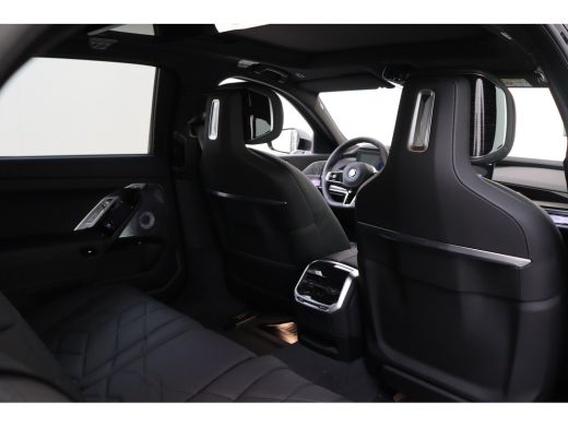 BMW i7 eDrive50 M Sport / Panoramadak / Massagefunctie / Stoelventilatie / Parking Assistant Professiona... ActivLease financial lease