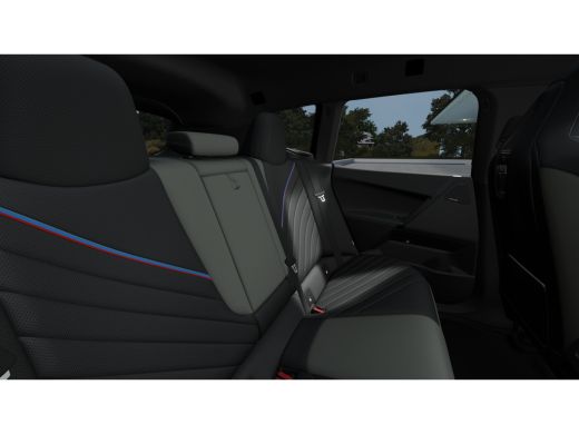 BMW iX xDrive45 M Sport / Trekhaak / Adaptief onderstel / Stoelventilatie / Parking Assistant Profession... ActivLease financial lease
