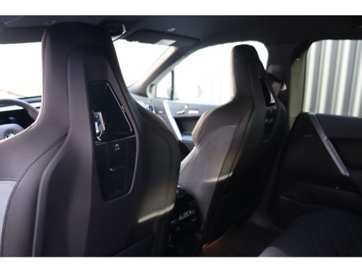 BMW iX xDrive45 M Sport / Trekhaak / Adaptief onderstel / Stoelventilatie / Parking Assistant Profession... ActivLease financial lease