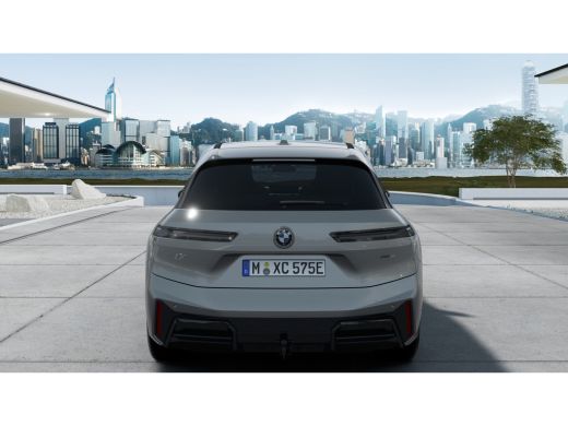BMW iX xDrive45 M Sport / Trekhaak / Adaptief onderstel / Stoelventilatie / Parking Assistant Profession... ActivLease financial lease