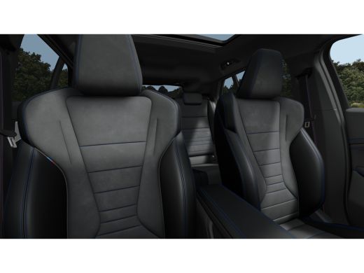 BMW iX2 eDrive20 M Sport / Panoramadak / Sportstoelen / Achteruitrijcamera / M Adaptief onderstel / Adapt... ActivLease financial lease