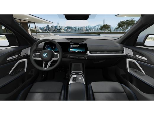 BMW iX2 eDrive20 M Sport / Panoramadak / Sportstoelen / Achteruitrijcamera / M Adaptief onderstel / Adapt... ActivLease financial lease