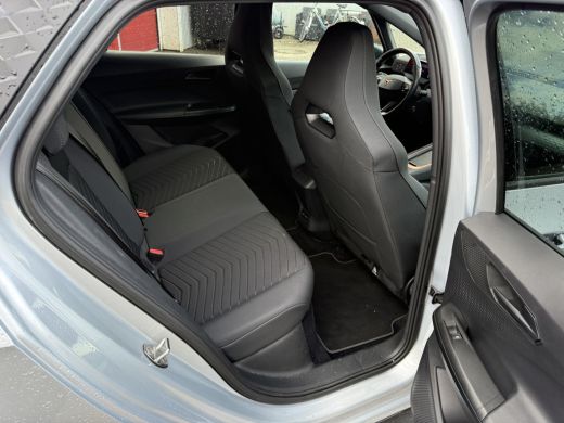 CUPRA Born Business 62 kWh | Navigatie | 45.000 km! ActivLease financial lease