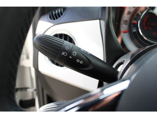 Fiat 500 1.0 Hybrid Dolcevita Finale / Parkeersensoren / Panorama / Bluetooth / Airco / DAB / 15'' LMV / ActivLease financial lease