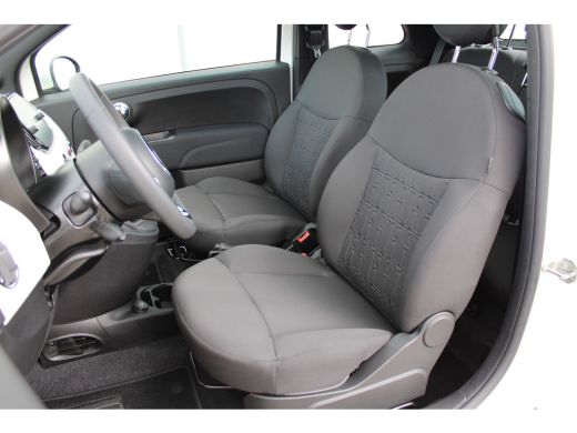 Fiat 500 1.0 Hybrid Dolcevita Finale / Parkeersensoren / Panorama / Bluetooth / Airco / DAB / 15'' LMV / ActivLease financial lease