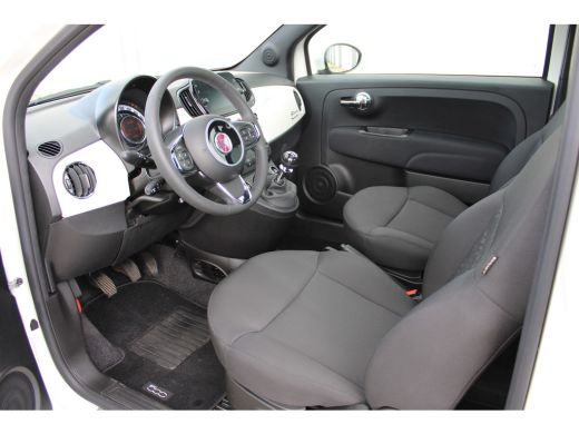 Fiat 500 1.0 Hybrid Dolcevita Finale / Parkeersensoren / Panorama / Bluetooth / Airco / DAB / 15'' LMV / ActivLease financial lease
