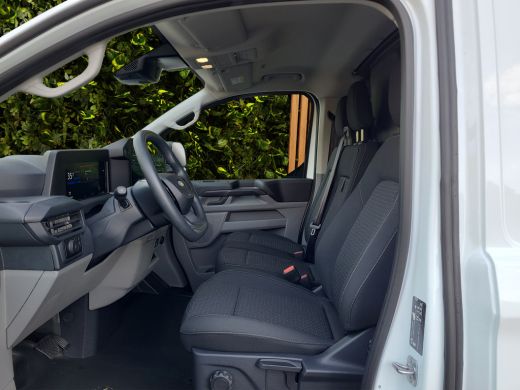 Ford E-Transit Custom 320 L1H1 Trend 65 kWh | Op voorraad! | Stoelverwarming | Fabrieksgarantie | 2300kg trekgewicht ActivLease financial lease