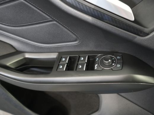 Ford Focus 1.0 EcoBoost Hybrid ST Line X Business Camera | Dode hoek | Lichtmetaal Getint glas | Navigatie |... ActivLease financial lease