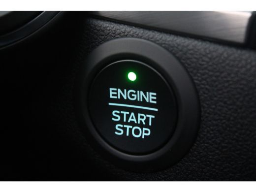 Ford Kuga 2.5 PHEV Titanium NL-Auto | Adaptieve cruise | Standkachel | Winter-pack | Camera | DAB-Audio | K... ActivLease financial lease