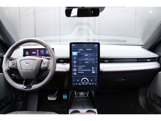 Ford Mustang Mach-E Mach-E 75kWh AWD | TECHNOLOGY PACK PLUS | PANORAMADAK ActivLease financial lease