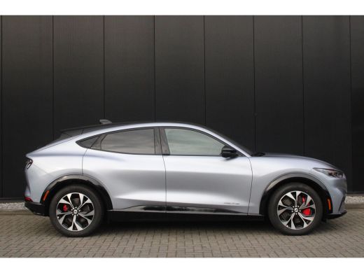 Ford Mustang Mach-E Mach-E 75kWh AWD | TECHNOLOGY PACK PLUS | PANORAMADAK ActivLease financial lease