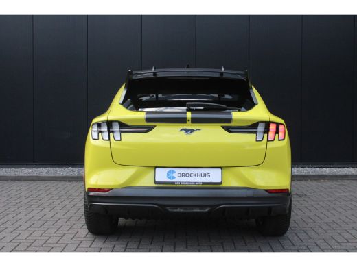 Ford Mustang Mach-E Mach-E 98kWh Exended Ranget AWD Rally Edition AUTOMATIC ActivLease financial lease