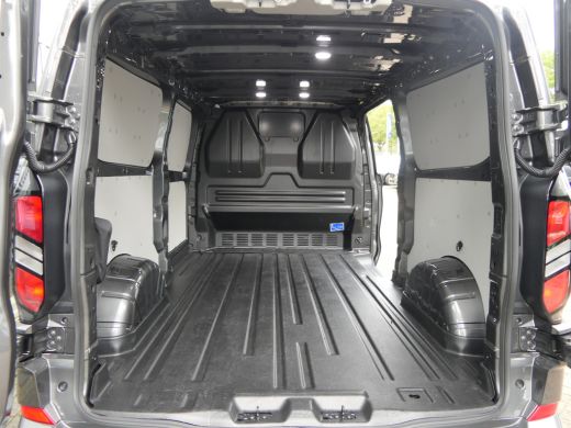 Ford Transit Custom 320 2.0 TDCI L2H1 Limited | Trekhaak | Camera | LED | Keyless | Navigatie | Stoelverwarming | Ver... ActivLease financial lease