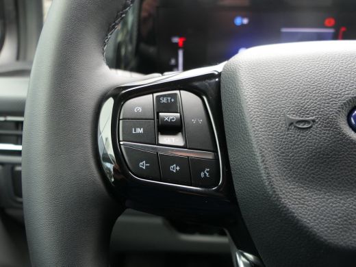 Ford Transit Custom 320 2.0 TDCI L2H1 Limited | Trekhaak | Camera | LED | Keyless | Navigatie | Stoelverwarming | Ver... ActivLease financial lease