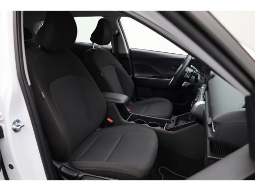 Hyundai Kona 1.6 GDI HEV Comfort Camera | Navigatie | Adaptieve Cruise | Carplay | Climate | 16" Lichtmetaal |... ActivLease financial lease