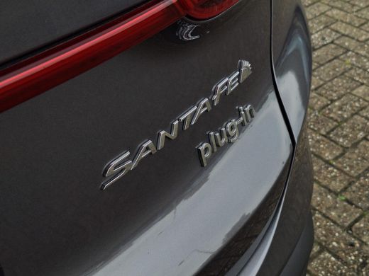 Hyundai Santa Fe 1.6 T-GDI PHEV Premium SKY 7p. | Apple Carplay/Android Auto | Stoel/stuurverwarming | Draadloze t... ActivLease financial lease