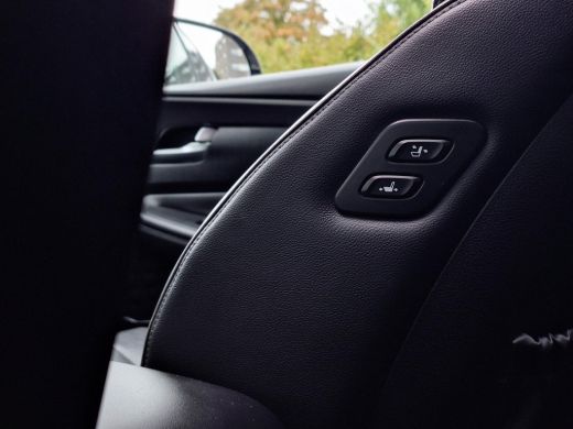 Hyundai Santa Fe 1.6 T-GDI PHEV Premium SKY 7p. | Apple Carplay/Android Auto | Stoel/stuurverwarming | Draadloze t... ActivLease financial lease