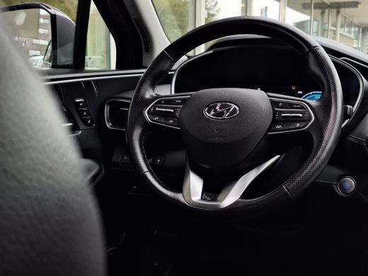 Hyundai Santa Fe 1.6 T-GDI PHEV Premium SKY 7p. | Apple Carplay/Android Auto | Stoel/stuurverwarming | Draadloze t... ActivLease financial lease