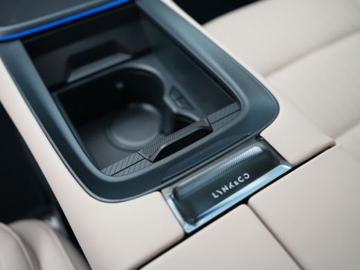 Lynk & Co 08 1.5 More &euro; 2.400 incl. inruilpremie | 21-Inch | Massage | 360 Camera | Harman/Kardon | ActivLease financial lease