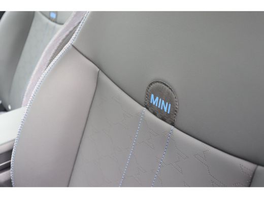 Mini Countryman C Automaat / Classic / Pakket XS / 17" Profile Spoke grey ActivLease financial lease