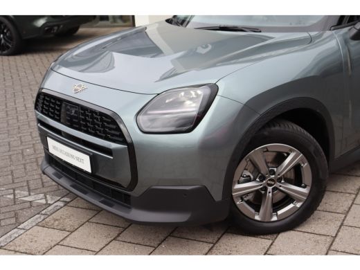 Mini Countryman C Automaat / Classic / Pakket XS / 17" Profile Spoke grey ActivLease financial lease
