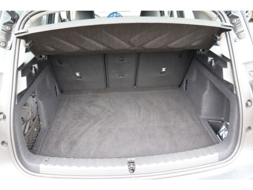 Mini Countryman C Automaat / Classic / Pakket XS / 17" Profile Spoke grey ActivLease financial lease