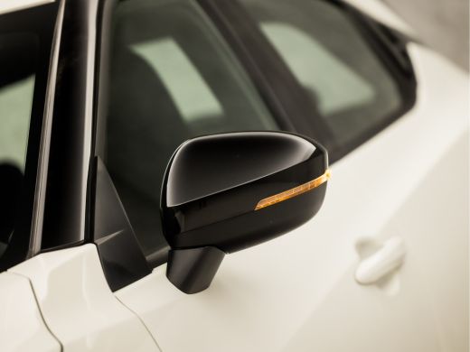 Nissan Juke 1.0 DIG-T Sport (APPLE CARPLAY, GROOT NAVI, CAMERA, LM VELGEN, ZWART HEMEL, SPORTSTOELEN, LED KOP... ActivLease financial lease