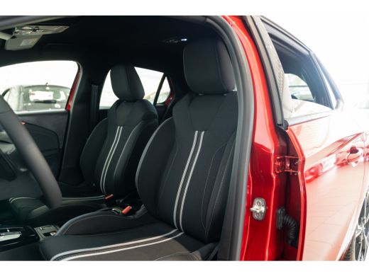 Opel Corsa 1.2 Turbo Hybrid Automaat Yes | 8 Jaar Garantie | Stoel & Stuurverwarming | 17 Inch Lichtmetaal |... ActivLease financial lease