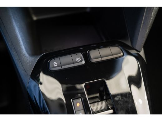 Opel Corsa 1.2 Turbo Hybrid Automaat Yes | 8 Jaar Garantie | Stoel & Stuurverwarming | 17 Inch Lichtmetaal |... ActivLease financial lease