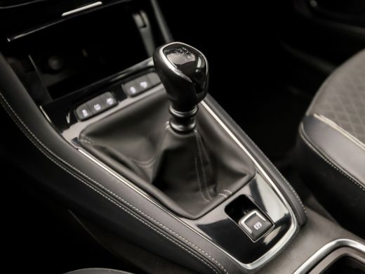 Opel Grandland X 1.2 Turbo Sport (APPLE CARPLAY, GROOT NAVI, LEDER, CLIMATE, SPORTSTOELEN, KEYLESS, LANE ASSIST, P... ActivLease financial lease