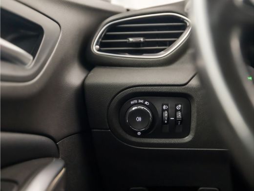 Opel Grandland X 1.2 Turbo Sport (APPLE CARPLAY, GROOT NAVI, LEDER, CLIMATE, SPORTSTOELEN, KEYLESS, LANE ASSIST, P... ActivLease financial lease