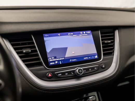 Opel Grandland X 1.2 Turbo Sport (APPLE CARPLAY, GROOT NAVI, LEDER, CLIMATE, SPORTSTOELEN, KEYLESS, LANE ASSIST, P... ActivLease financial lease
