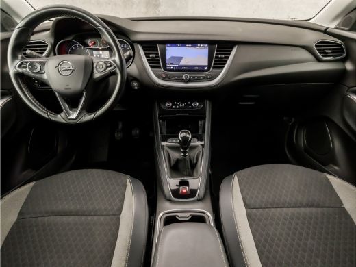 Opel Grandland X 1.2 Turbo Sport (APPLE CARPLAY, GROOT NAVI, LEDER, CLIMATE, SPORTSTOELEN, KEYLESS, LANE ASSIST, P... ActivLease financial lease