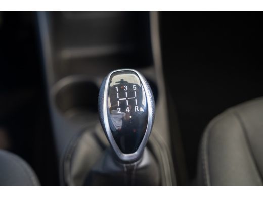 Opel KARL 1.0 ecoFLEX 120 Jaar Edition | Bluetooth | Cruise Controle | Airco | Elektrische Ramen | USB | ActivLease financial lease
