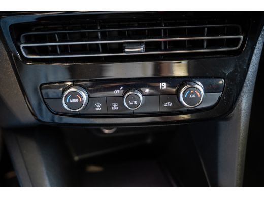 Opel Mokka-e Level 4 50 kWh | 3 Fase | Camera | Climate Controle | Navigatie | Dodehoek Bewaking | Parkeersens... ActivLease financial lease