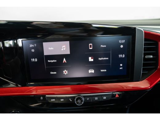 Opel Mokka-e Level 4 50 kWh | 3 Fase | Camera | Climate Controle | Navigatie | Dodehoek Bewaking | Parkeersens... ActivLease financial lease