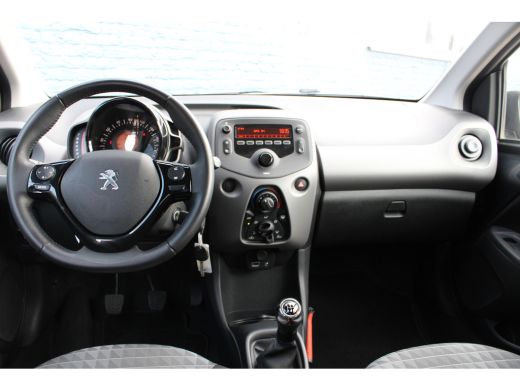 Peugeot 108 1.0 e-VTi Active | Achterbank in delen neerklapbaar | Airco | Alarm klasse 1(startblokkering) ActivLease financial lease