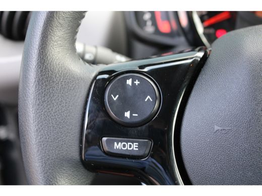 Peugeot 108 1.0 e-VTi Active | Achterbank in delen neerklapbaar | Airco | Alarm klasse 1(startblokkering) ActivLease financial lease