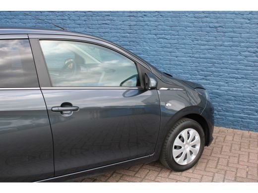 Peugeot 108 1.0 e-VTi Active | Achterbank in delen neerklapbaar | Airco | Alarm klasse 1(startblokkering) ActivLease financial lease