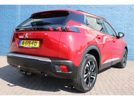 Peugeot 2008 1.2 PureTech Allure | Achterbank in delen neerklapbaar | Achteruitrijcamera | Airco (automatisch) ActivLease financial lease