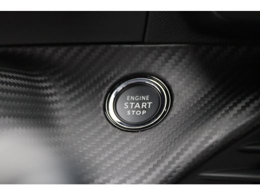Peugeot 2008 1.2 PureTech Allure Pack | Achterbank in delen neerklapbaar | Achteruitrijcamera | Airco (automat... ActivLease financial lease