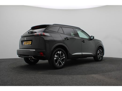 Peugeot 2008 1.2 PureTech Allure Pack | Achterbank in delen neerklapbaar | Achteruitrijcamera | Airco (automat... ActivLease financial lease