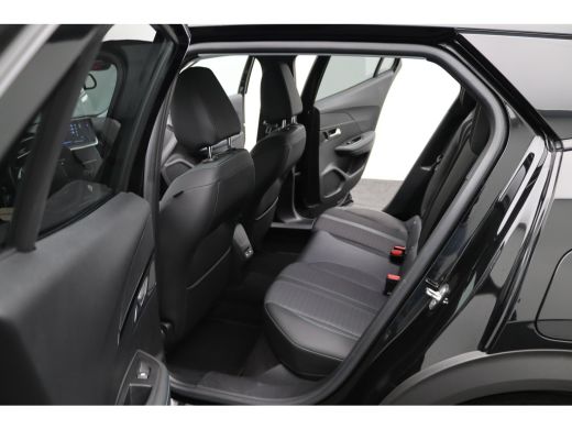 Peugeot 2008 1.2 PureTech Allure Pack | Achterbank in delen neerklapbaar | Achteruitrijcamera | Airco (automat... ActivLease financial lease
