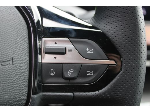 Peugeot 408 1.2 Hybrid 136 e-DCS6 GT | Achterbank in delen neerklapbaar | Achteruitrijcamera | Alarm klasse 1... ActivLease financial lease