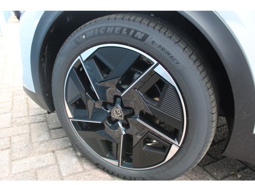 Peugeot 408 1.2 Hybrid 136 e-DCS6 GT | Achterbank in delen neerklapbaar | Achteruitrijcamera | Alarm klasse 1... ActivLease financial lease